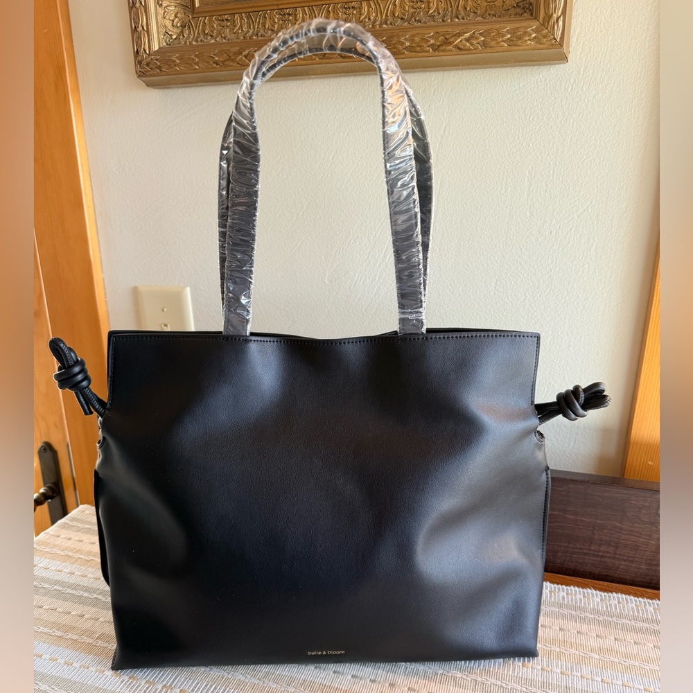 🔥NWT‼️ Belle and Bloom C'est La Vie Genuine Leather Black Tote Bag ✨✨✨ - Picture 9 of 14